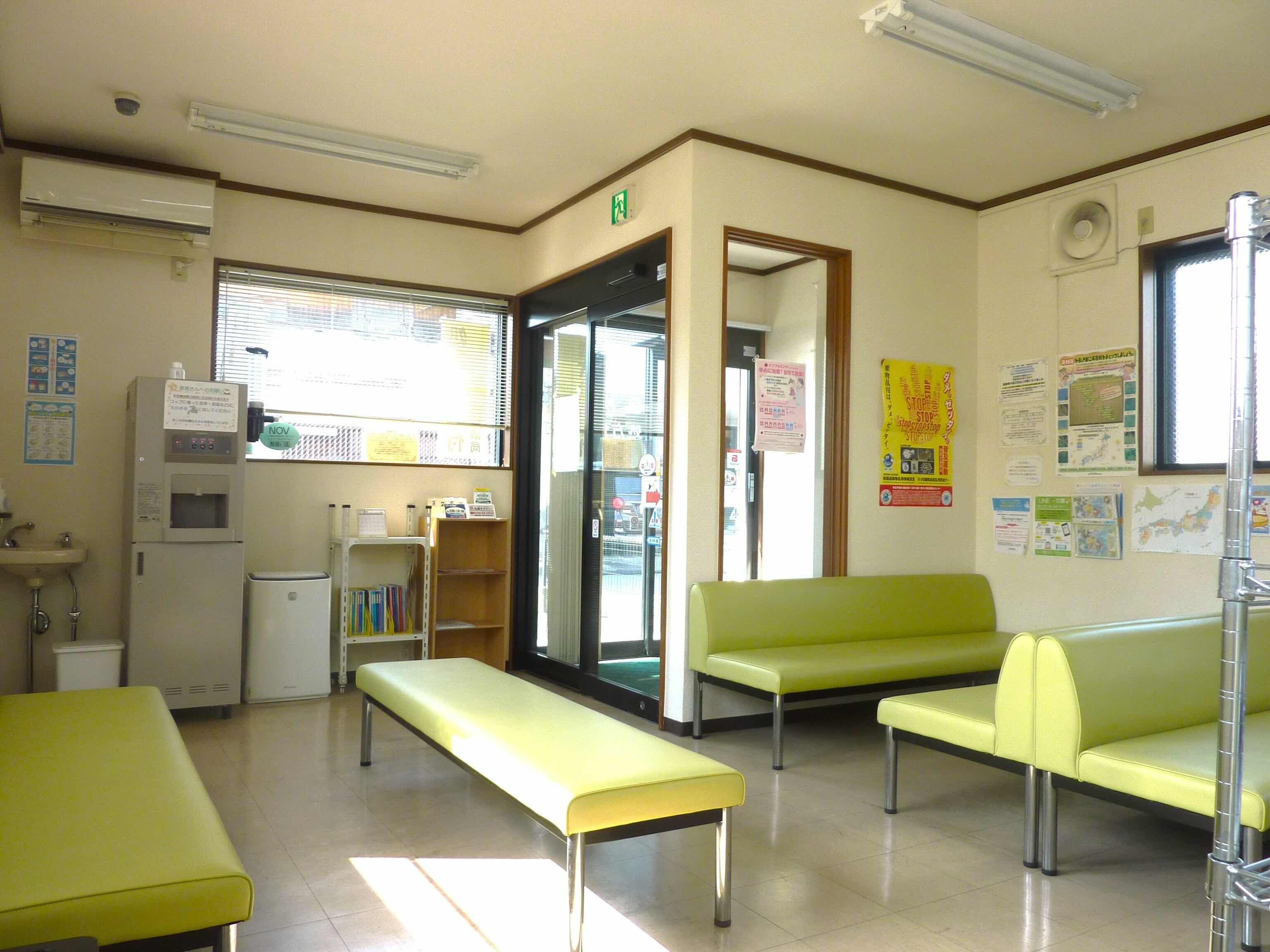 フレンド薬局 秩父店 店内の様子1