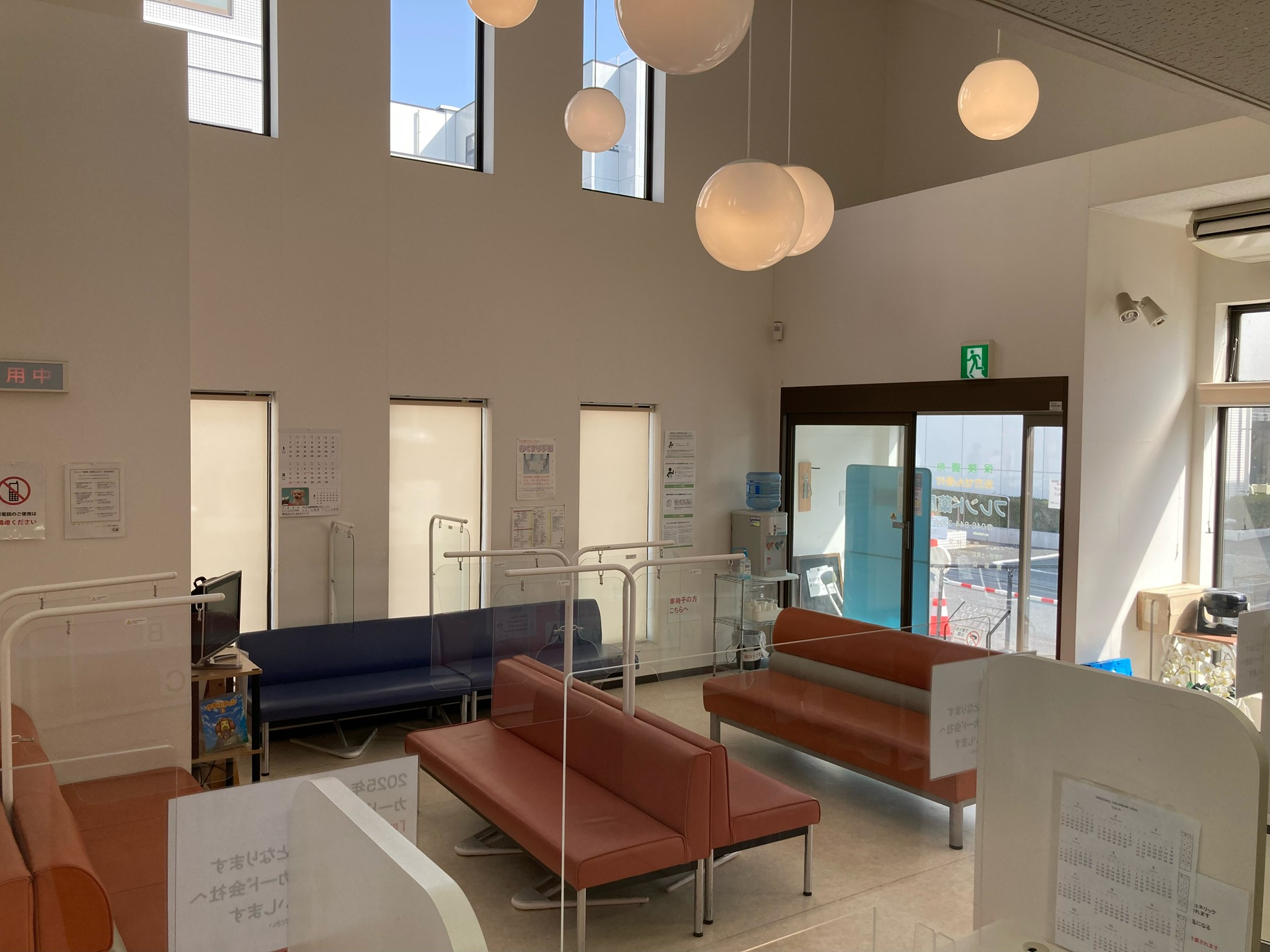 フレンド薬局 西浦和店 店内の様子2
