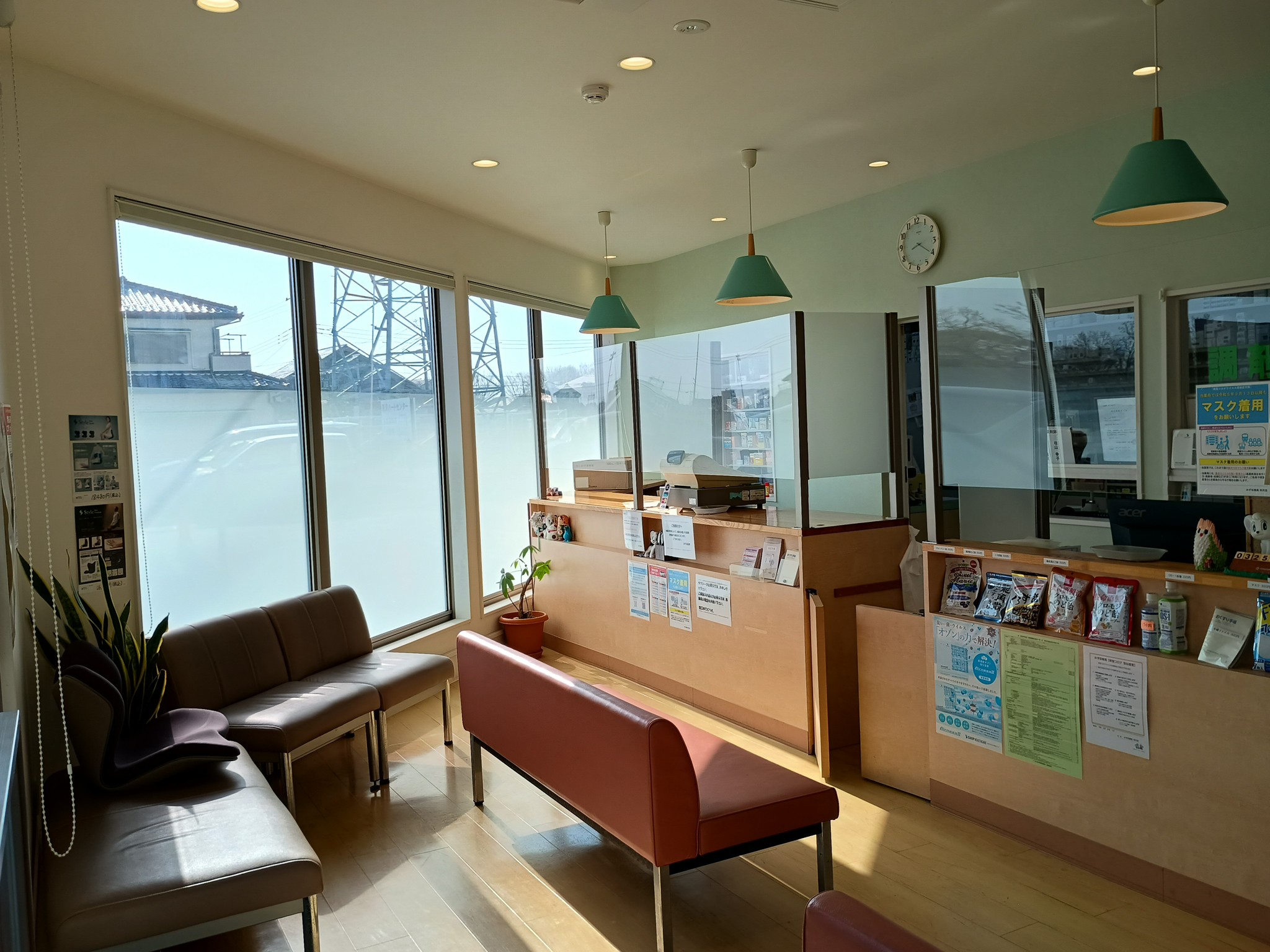 みずほ薬局 所沢店 店内の様子1